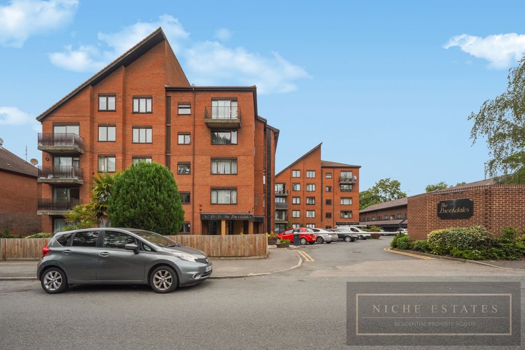 Property photo 1 of 16