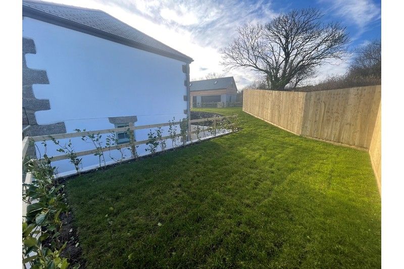 Property photo 3 of 20
