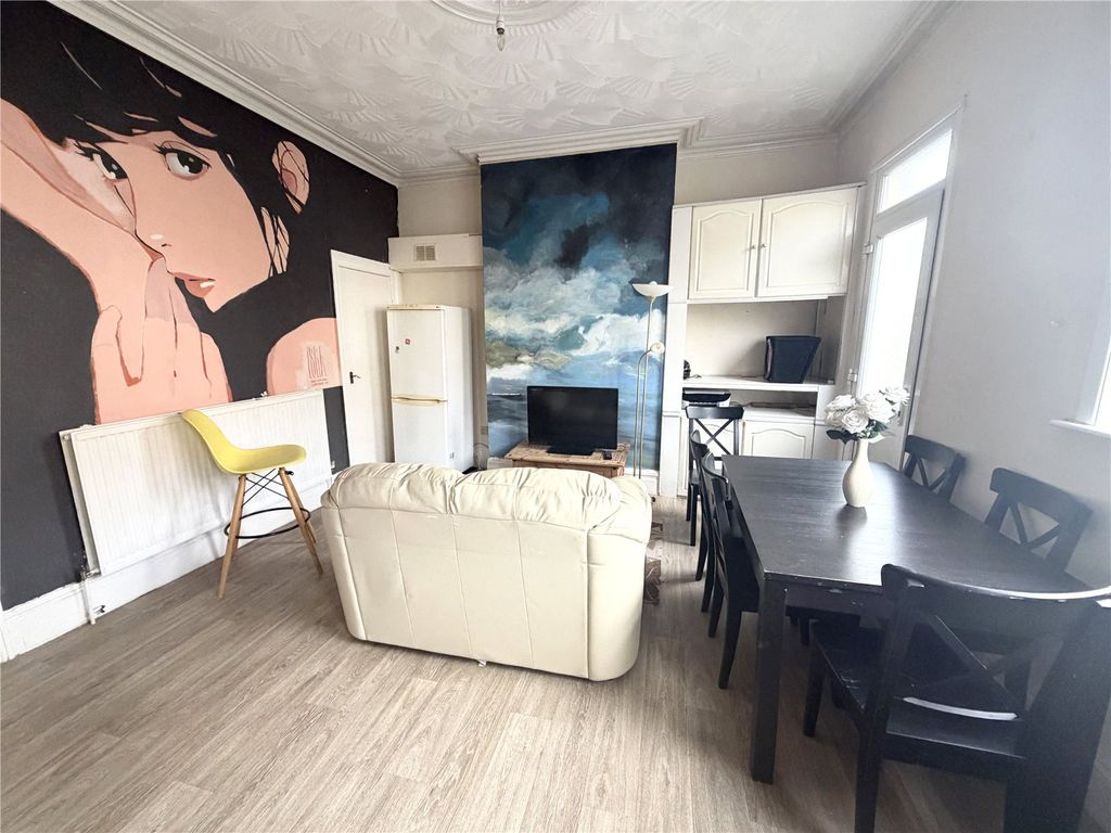 Property photo 2 of 13 Picture No. 02