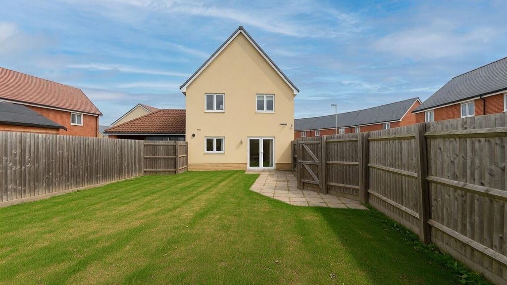 Property photo 2 of 16 Rear Garden