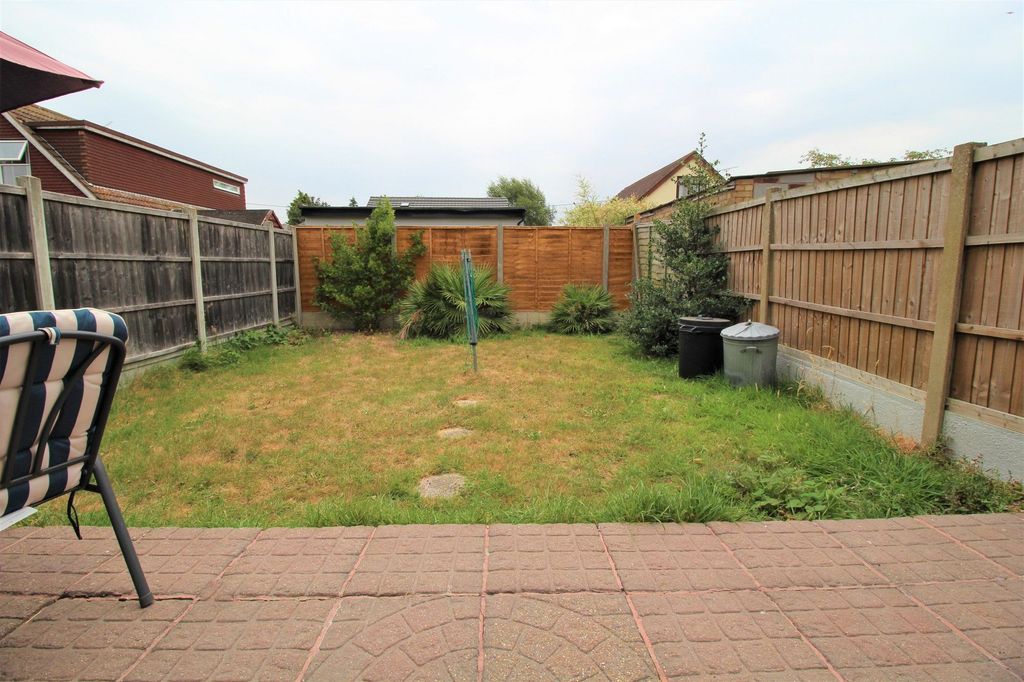 Property photo 2 of 9