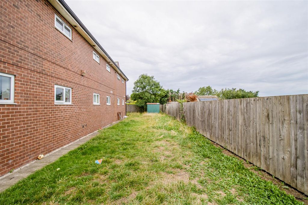 Property photo 2 of 2