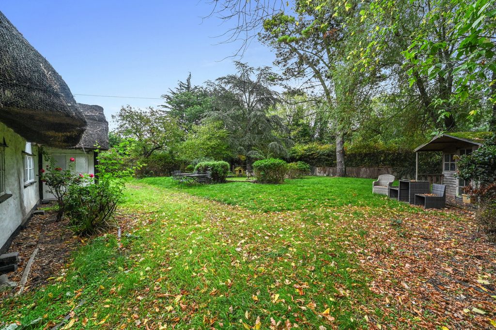 Property photo 2 of 25