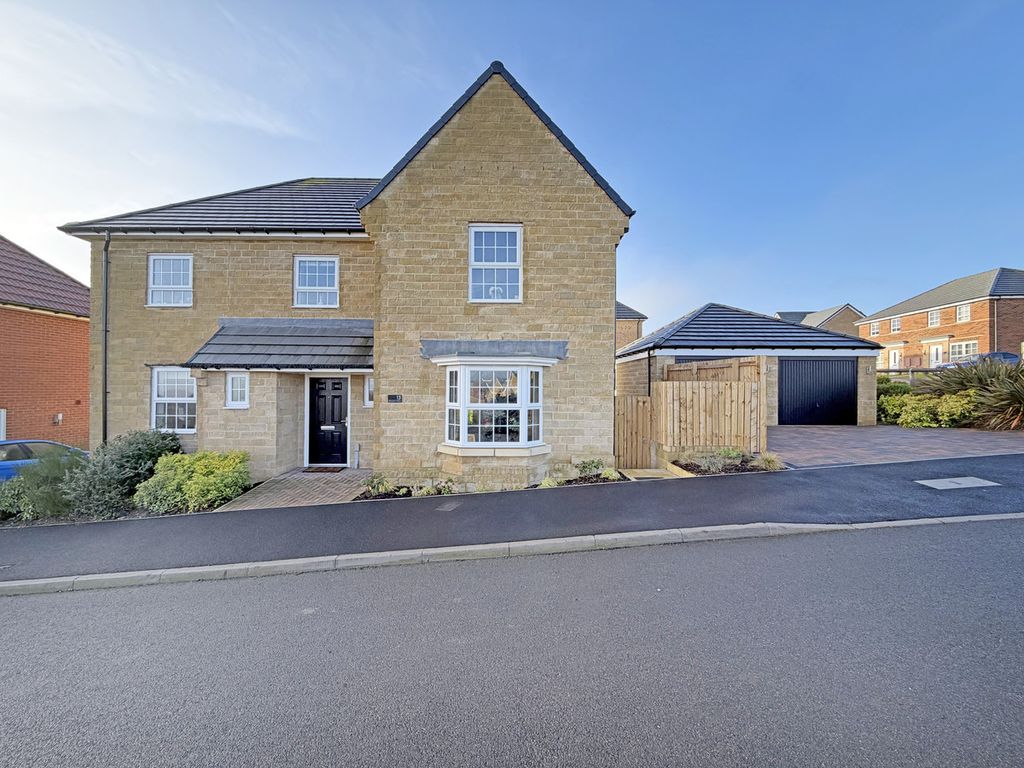 Property photo 1 of 50