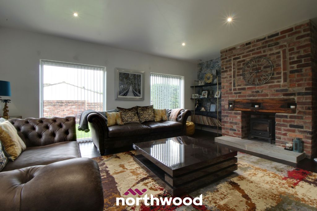 Property photo 3 of 38