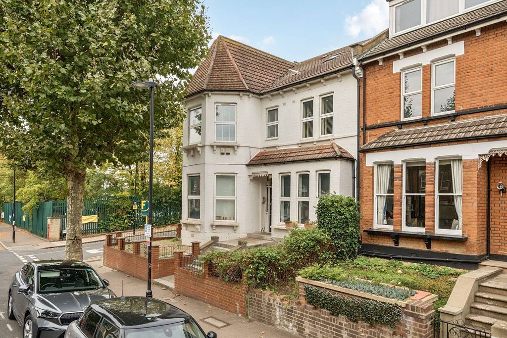 Property photo 2 of 13