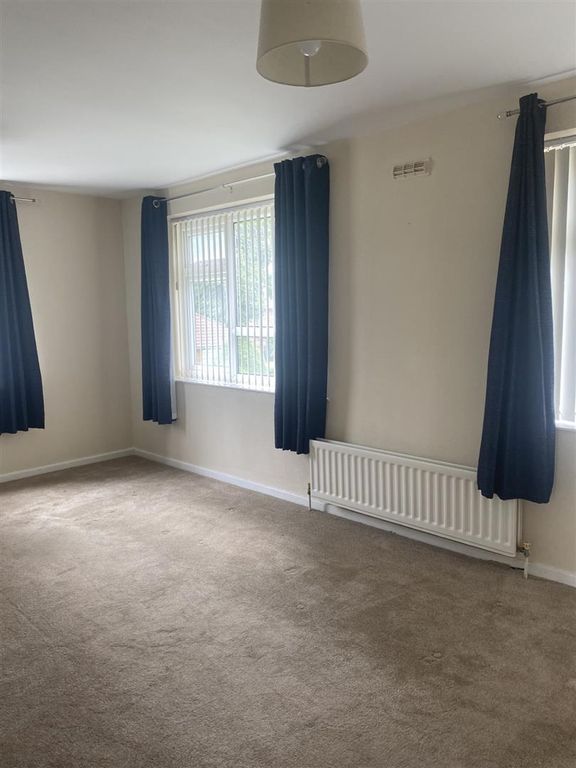 Property photo 3 of 9 607A1ba8-Ade1-41F6-Ab10-0d40Ff0Fde2B.Jpg