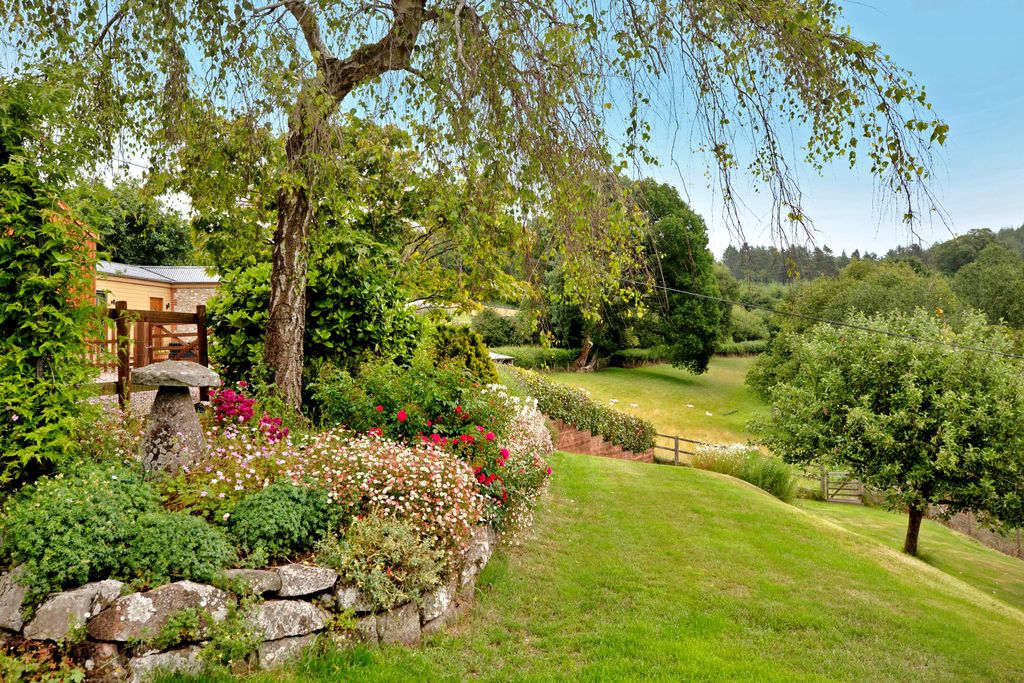 Property photo 3 of 35 Image