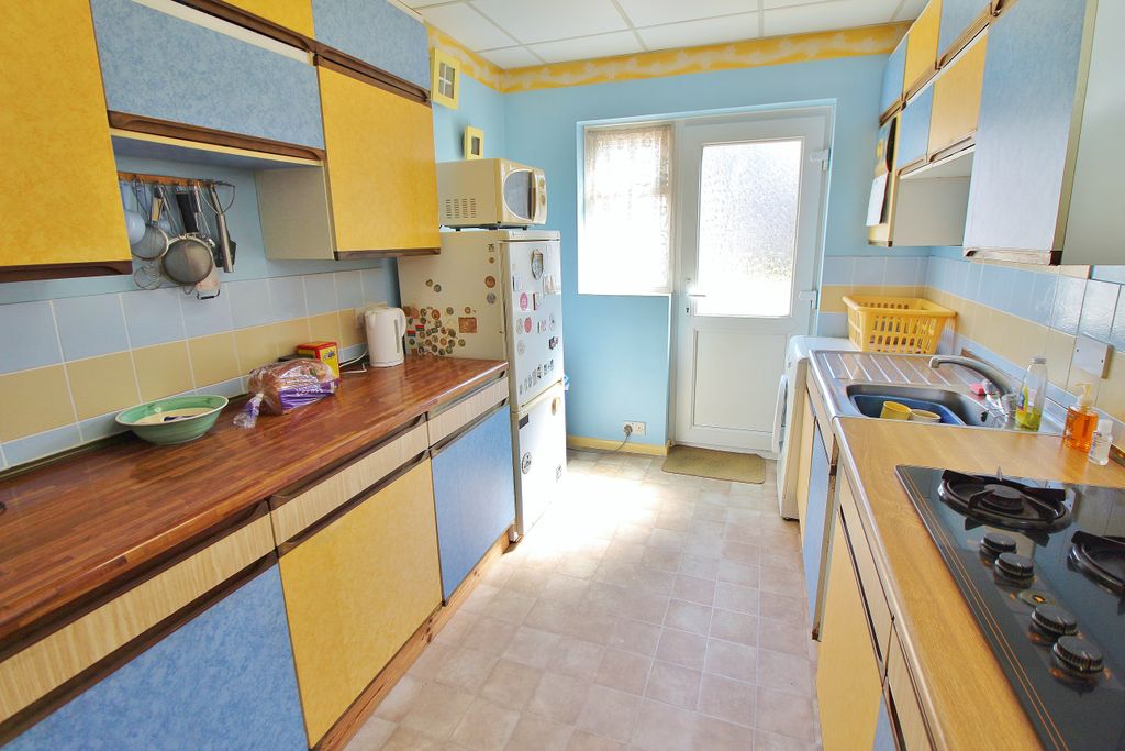 Property photo 3 of 15