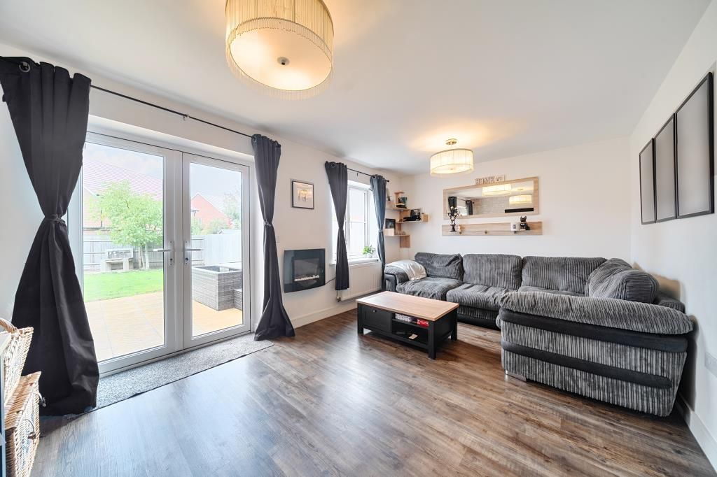 Property photo 3 of 20 Living Area