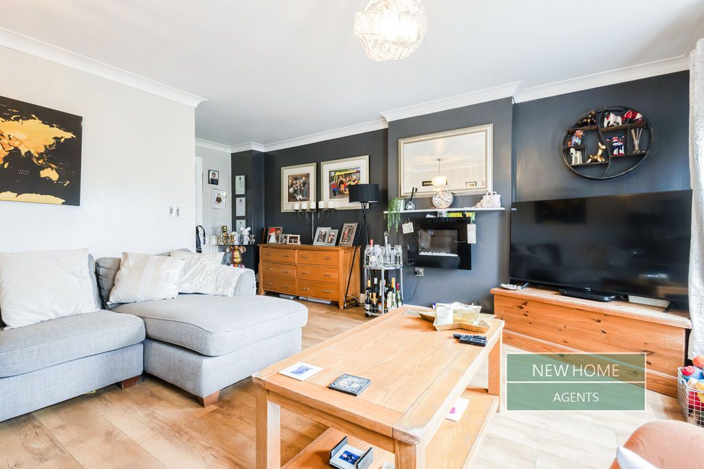 Property photo 3 of 25 Photo 14