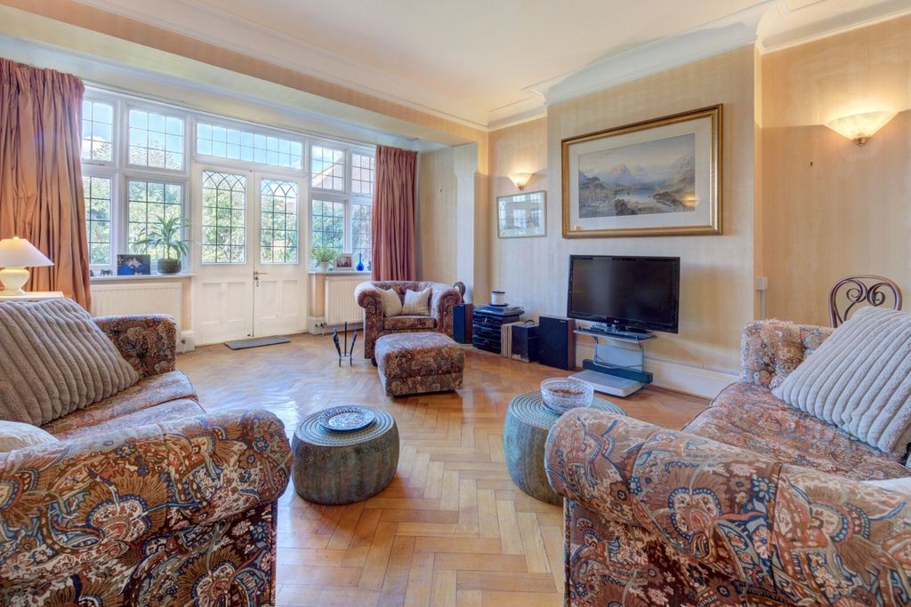 Property photo 3 of 11 Picture No. 11