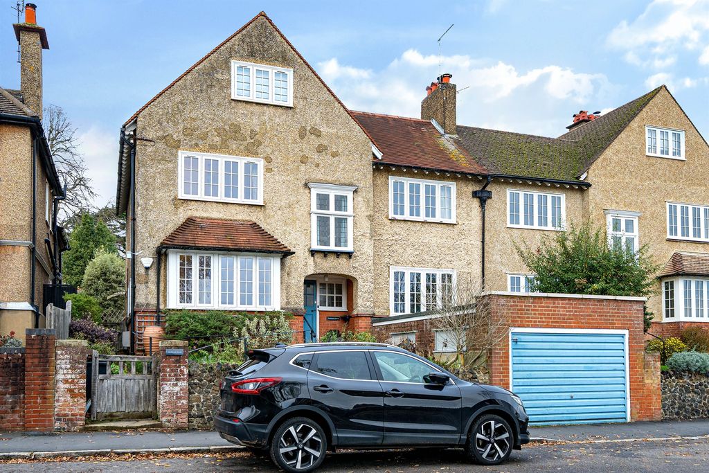 Property photo 1 of 13