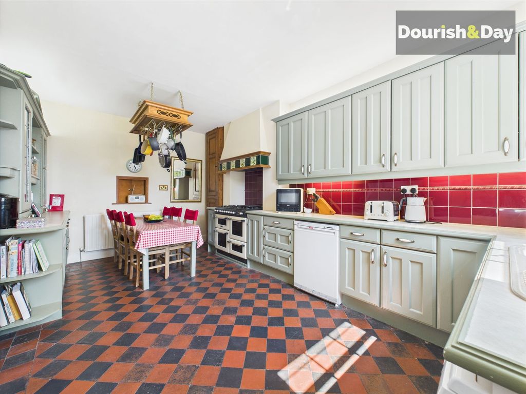 Property photo 3 of 27 Kitchen Diner