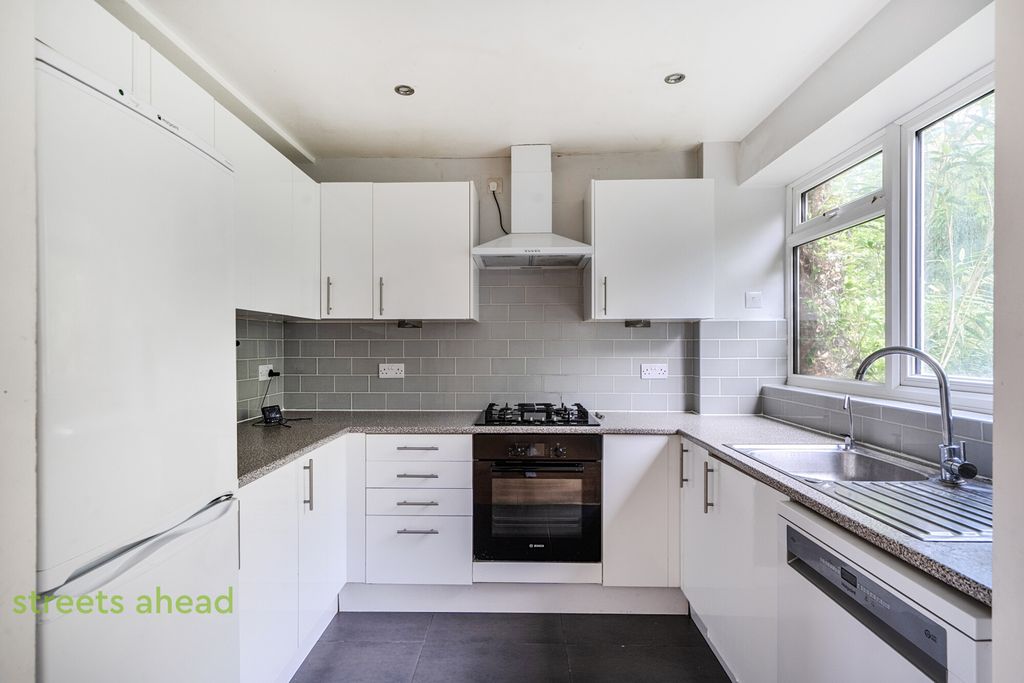 Property photo 1 of 16 7A4F750A-2d52-4Cf...