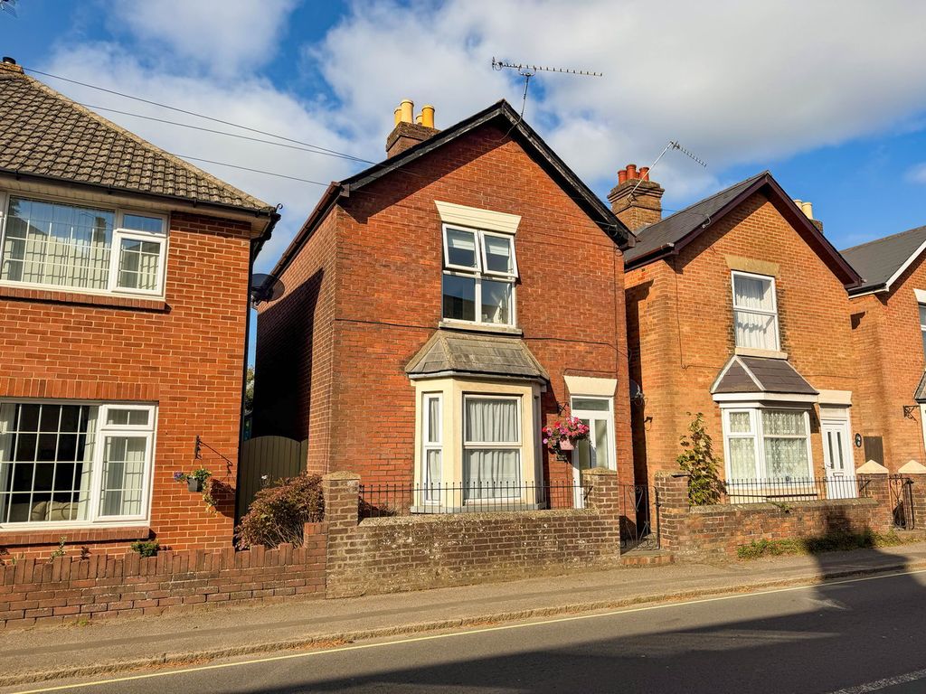 Property photo 1 of 16