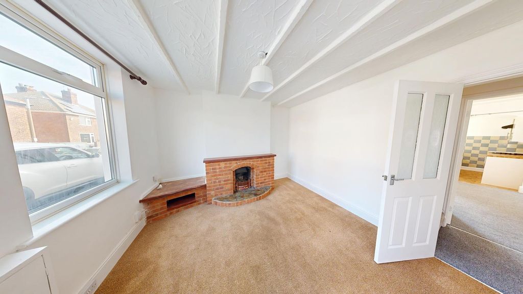 Property photo 2 of 12 2.Jpg