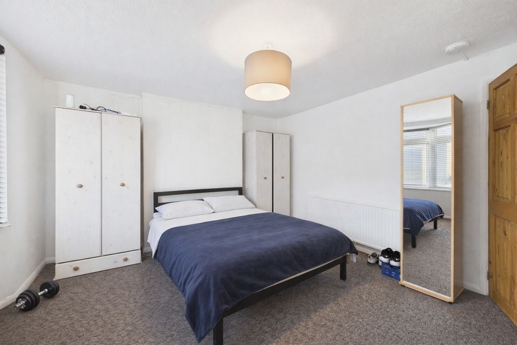 Property photo 1 of 8 Photo 22