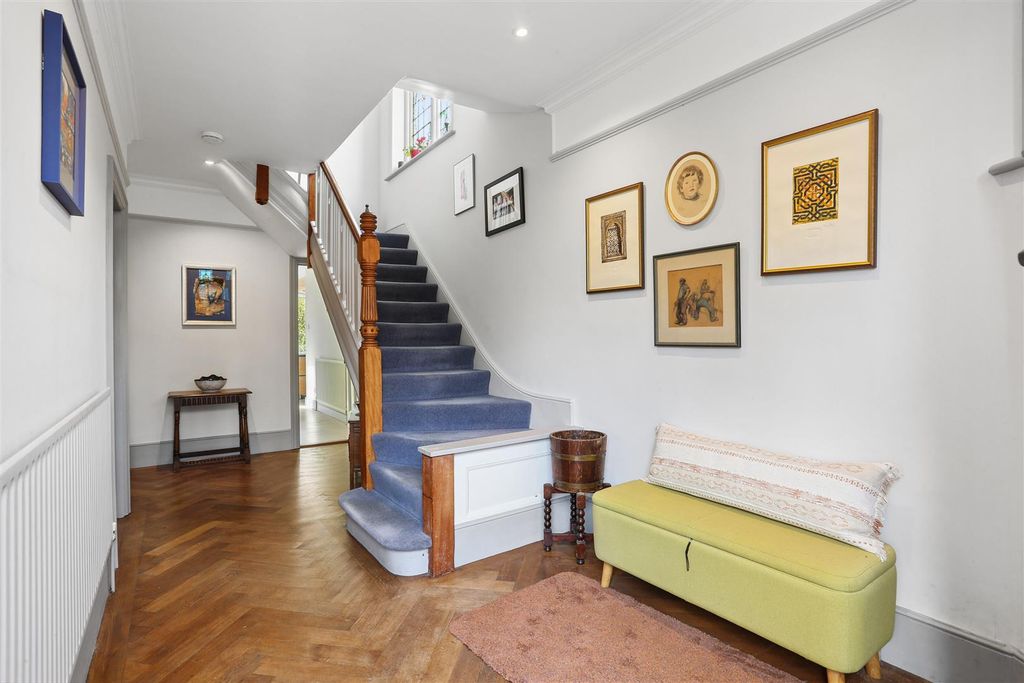 Property photo 3 of 48 1788655557 - 6.Jpg