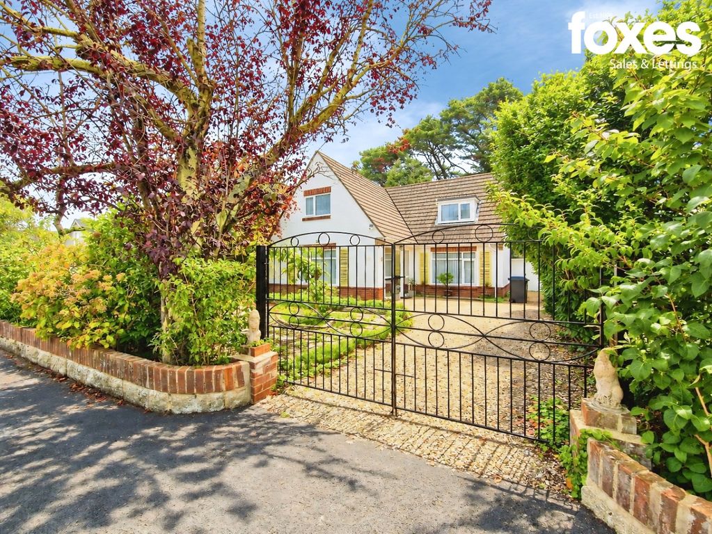 Property photo 1 of 16 5479240