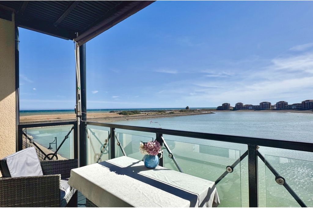 Property photo 1 of 13 Balcony