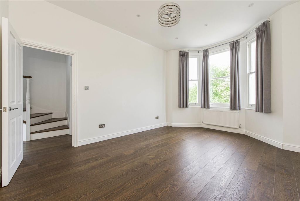 Property photo 3 of 14 Property Photo