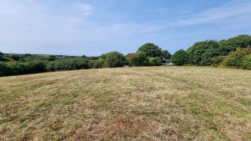 Property photo 2 of 10