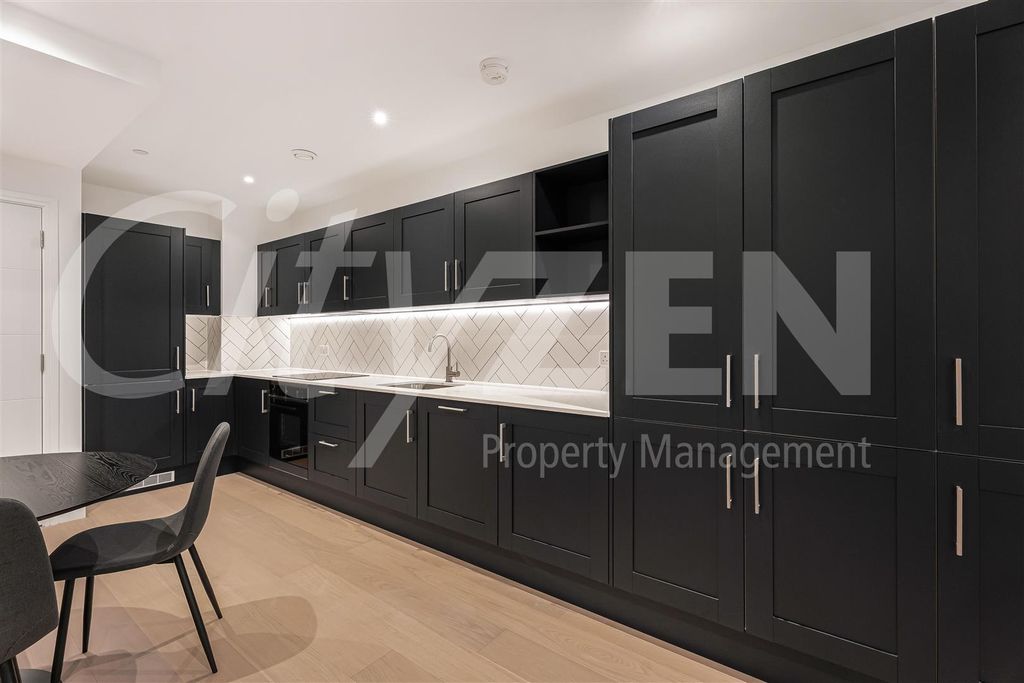 Property photo 2 of 32 Kitchen