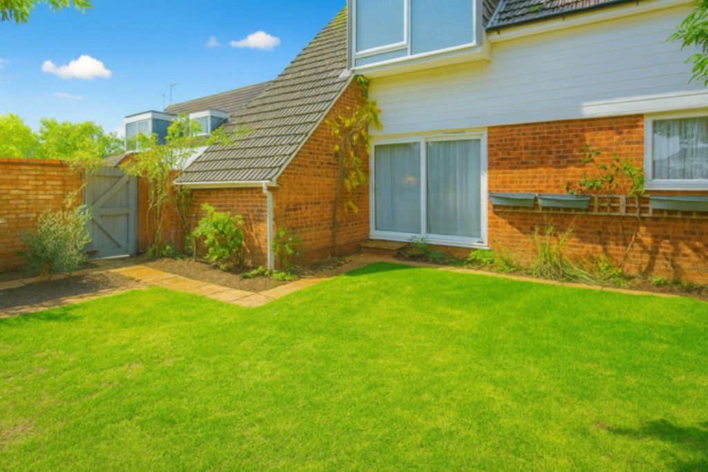 Property photo 1 of 11