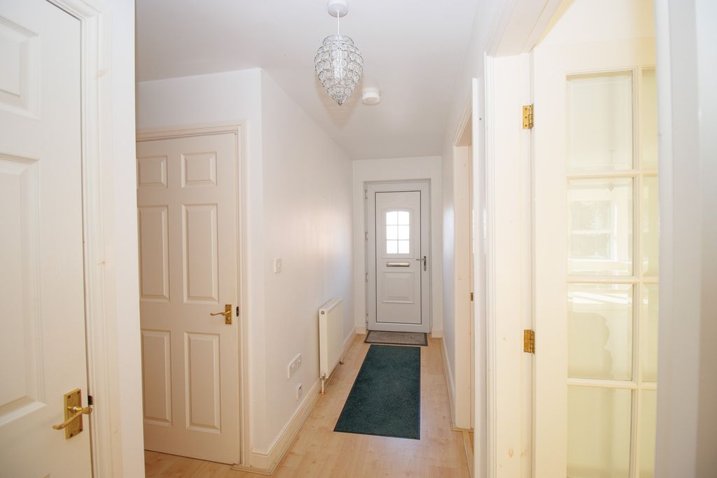 Property photo 2 of 45
