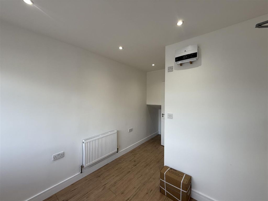 Property photo 3 of 9 Img_8815.Jpg