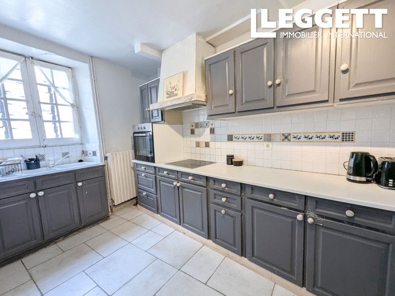 Property photo 3 of 10