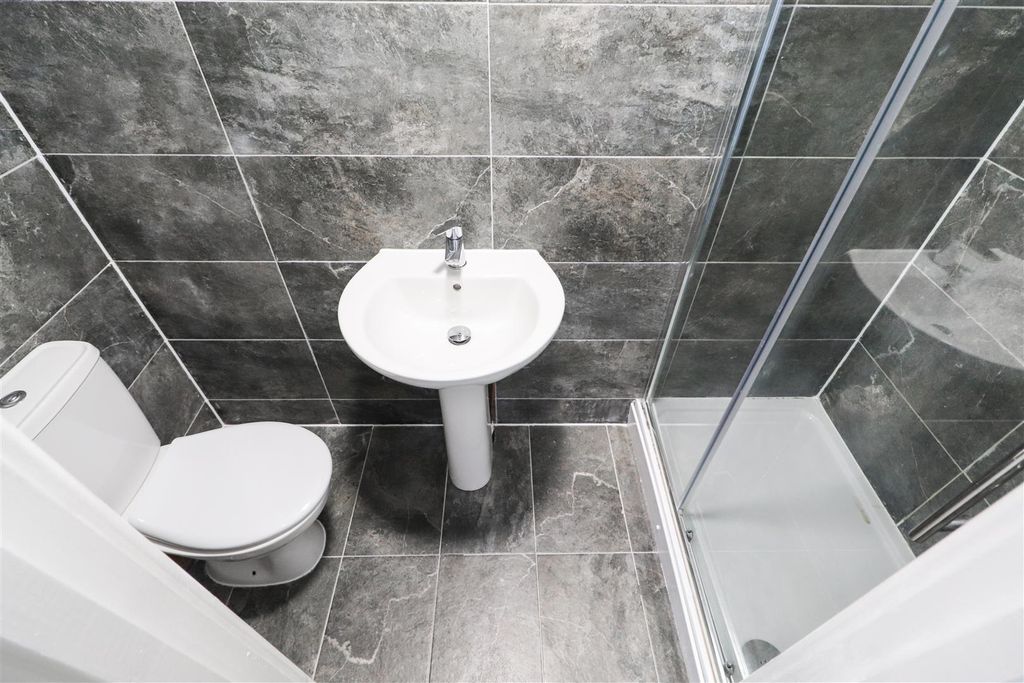 Property photo 2 of 6 194 Walsgrave Road 4.Jpg