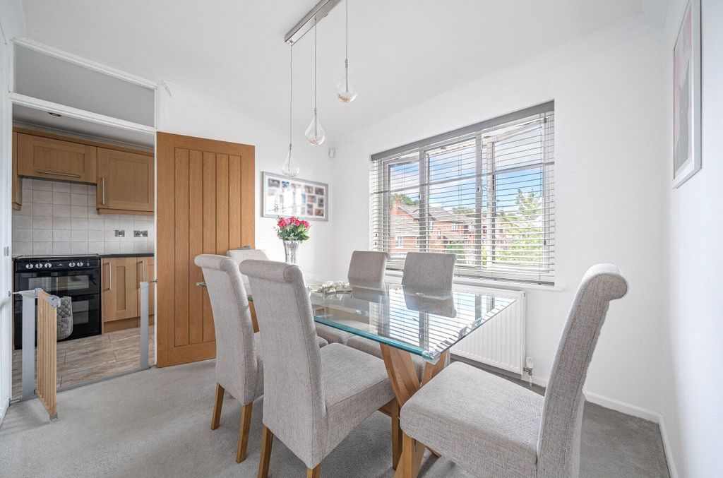 Property photo 2 of 16 Dining Room