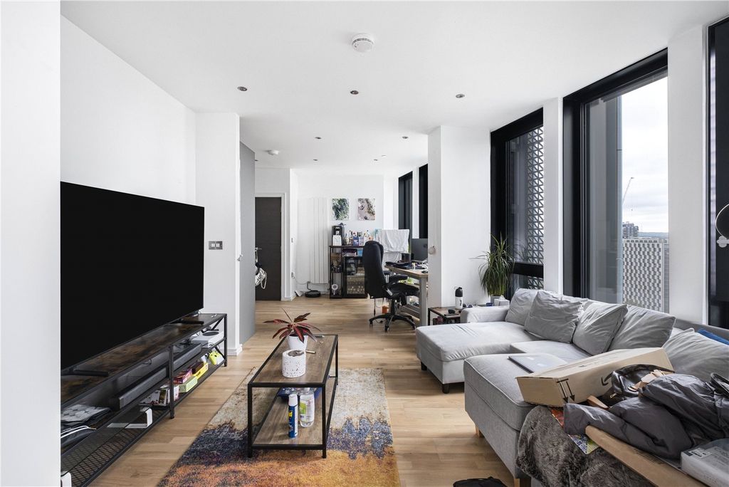 Property photo 1 of 11 Reception Room