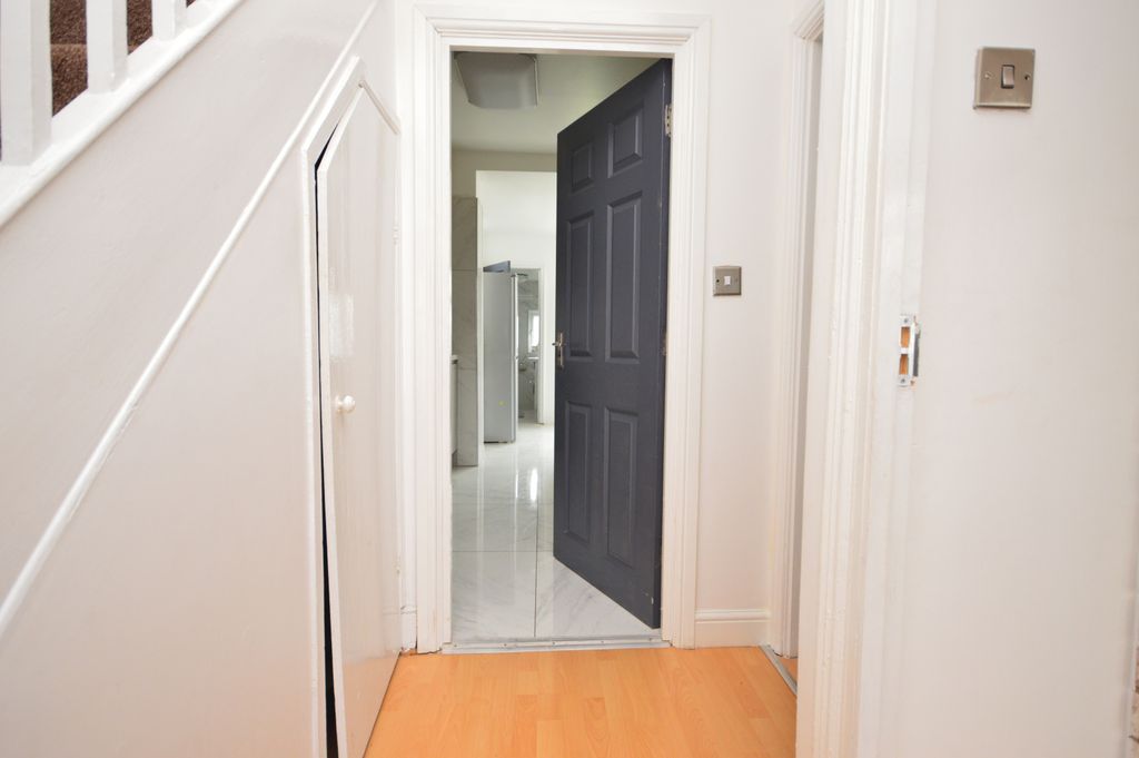 Property photo 3 of 15 Gallery