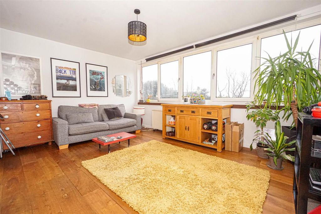 Property photo 2 of 17 Dsc06241.Jpg