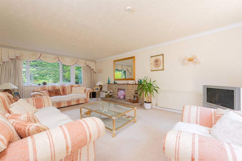 Property photo 2 of 13 Picture No. 22
