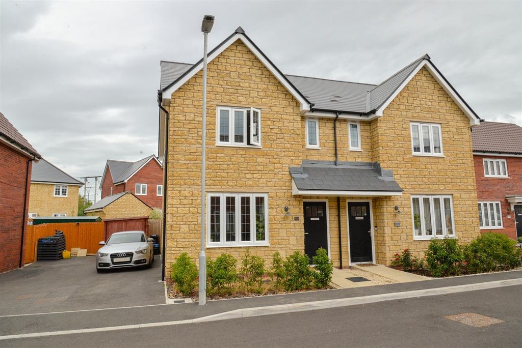 Property photo 1 of 22 External 1.Jpg