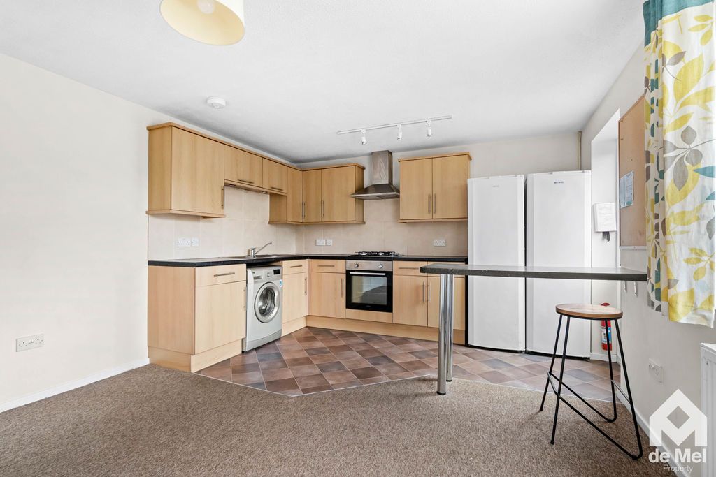 Property photo 3 of 13 Photo 10