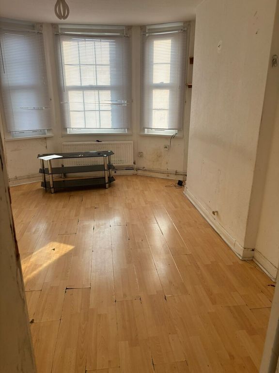 Property photo 2 of 9 Photo-2025-08-07-17-