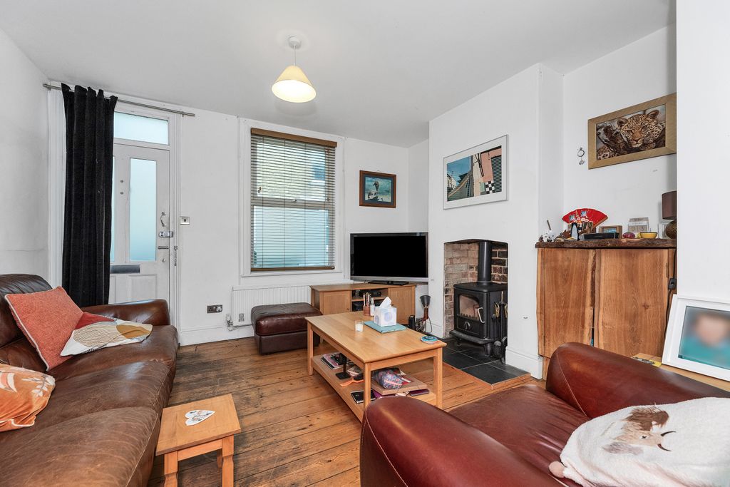 Property photo 3 of 16 Living Room