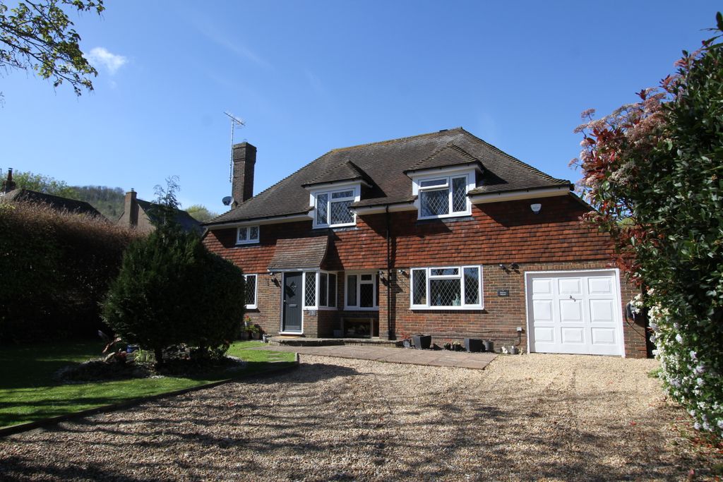 Property photo 1 of 18