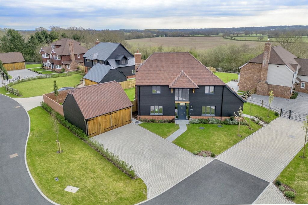 Property photo 1 of 12 Seymour Drone