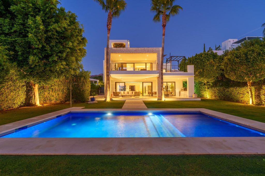 Property photo 1 of 61