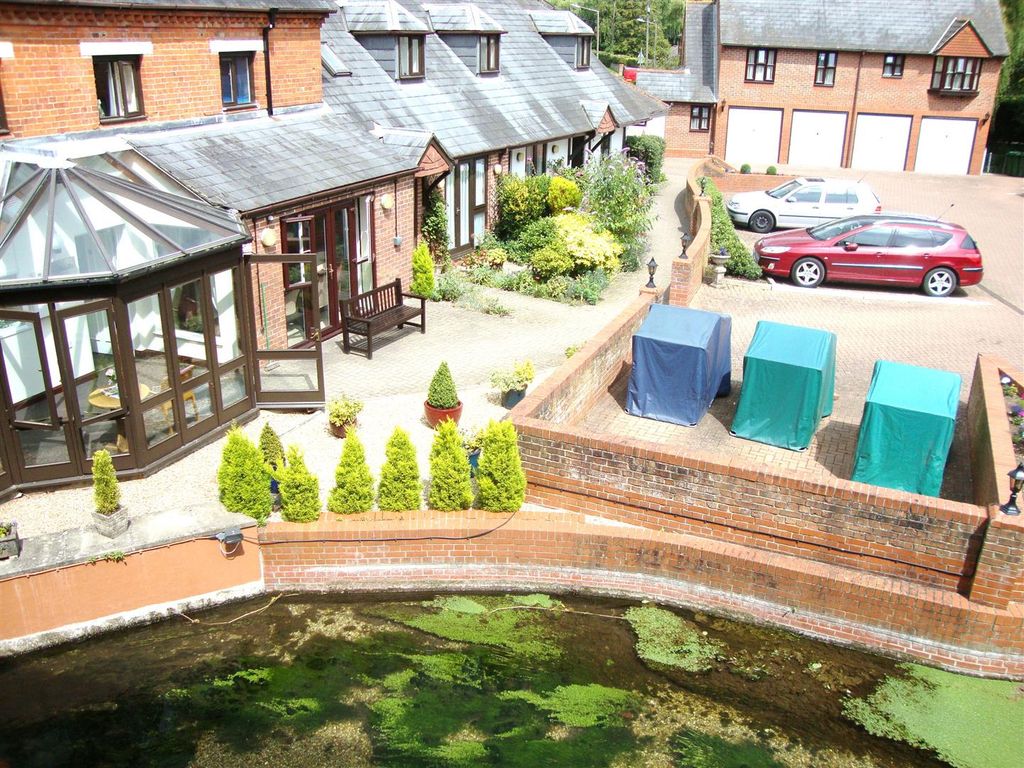 Property photo 3 of 19