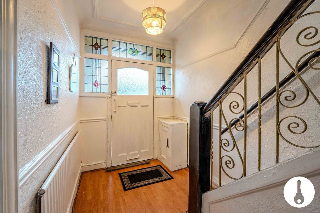 Property photo 3 of 26