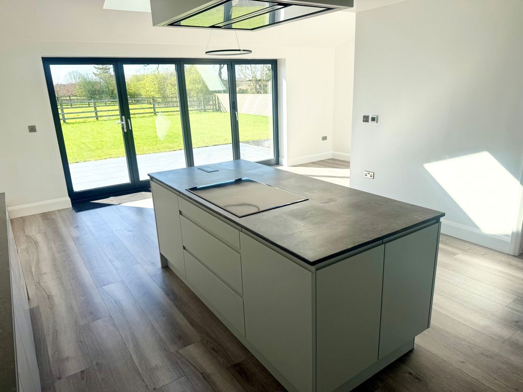 Property photo 3 of 19 3