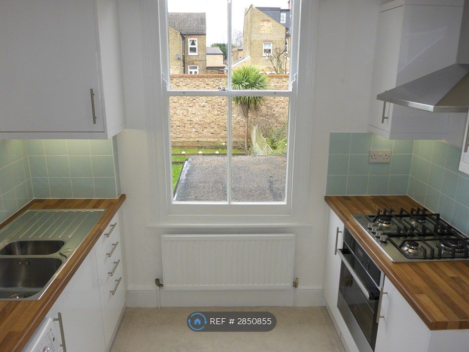 Property photo 3 of 11