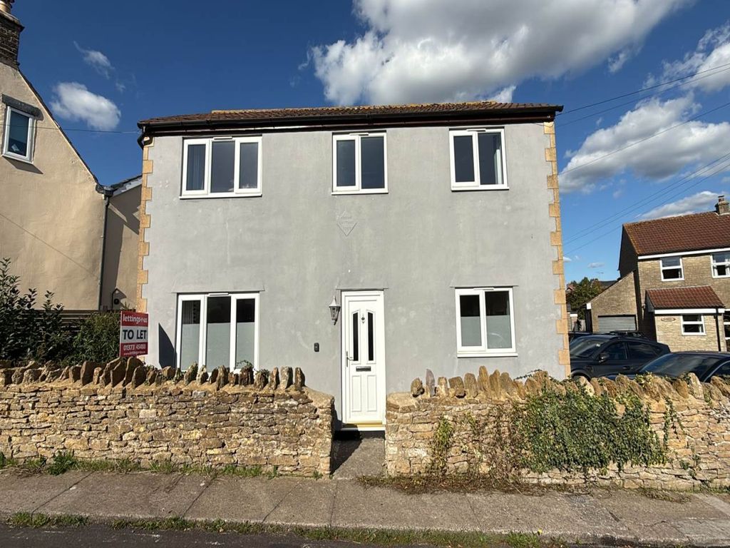 Property photo 3 of 18 External